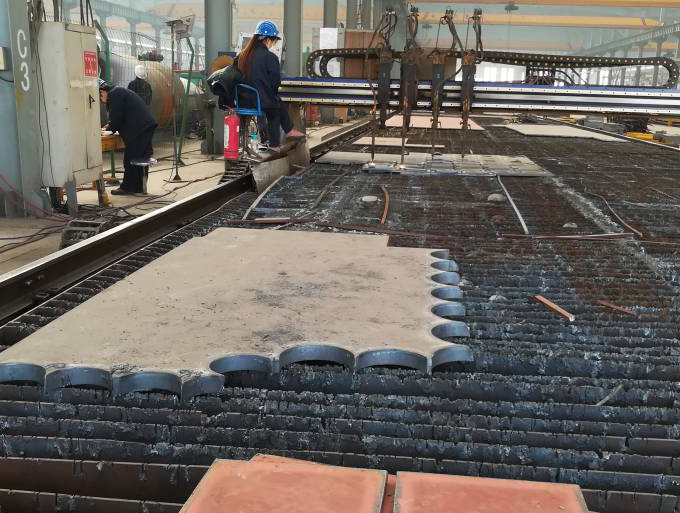 數(shù)控切割設(shè)備 數(shù)控切割設(shè)備