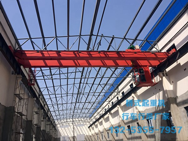 <b>10-20噸行車行吊在鋼結(jié)構(gòu)加工行業(yè)的應(yīng)用</b>