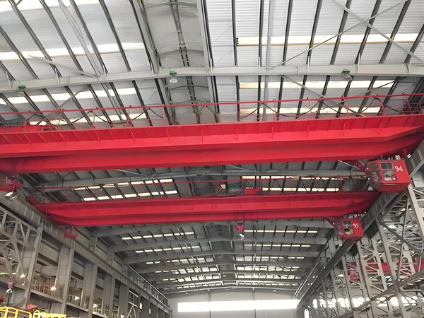 <b>新疆昌吉行車行吊銷售廠家40噸雙梁橋式</b>